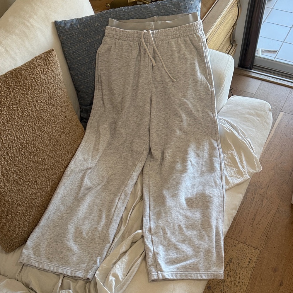 SKIMS Gray Wide-Leg Sweatpants